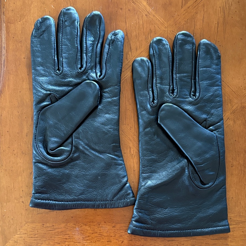 Men's Leather NWOT Black Classic Gloves